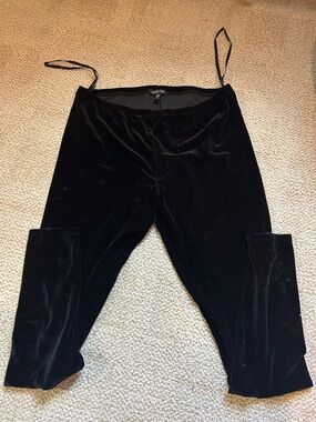 Eileen Fisher Black Velvet Leggings, size M